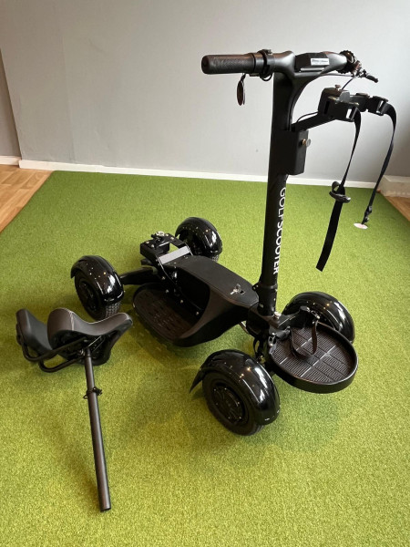 Golfscooter Schwarz Modell 2026 mit manueller Bremse und Sitz