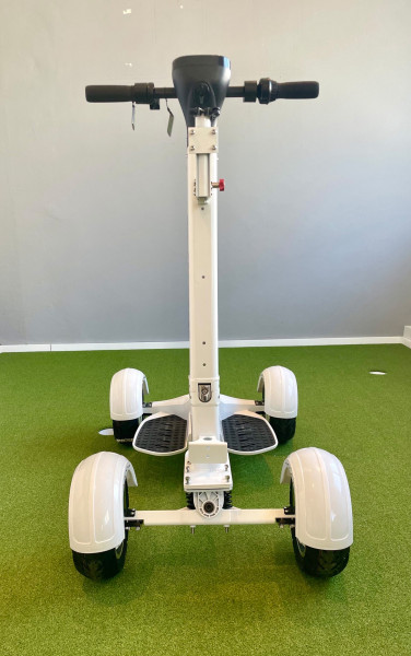 Golfscooter weiß Neu mit optischen Mängeln