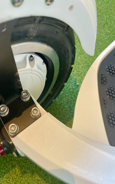 Golfscooter weiß Neu mit optischen Mängeln