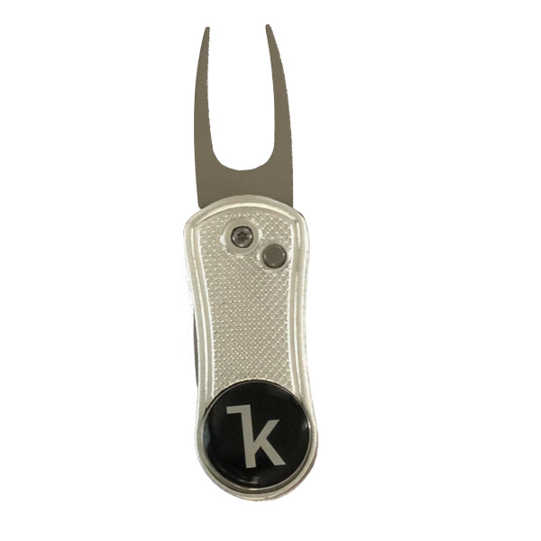 Keel Golf Divot Tool mit Klappmechanismus inkl. Ballmarker