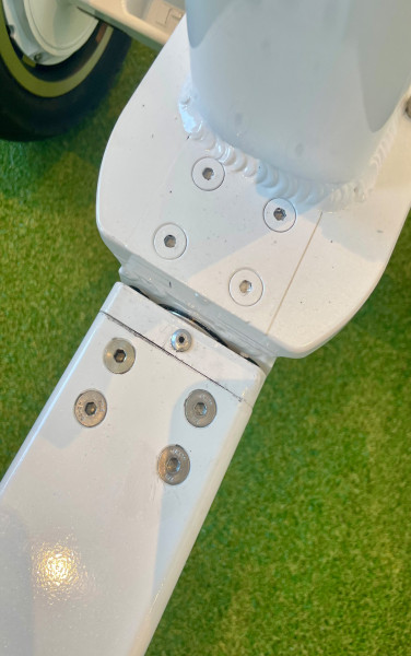 Golfscooter weiß Neu mit optischen Mängeln